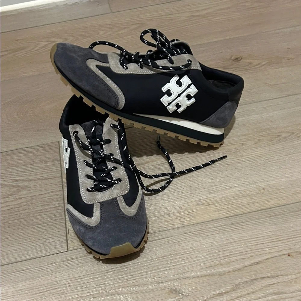 Women’s Black and Gray Tory Burch Sneakers - Picture 4 of 4